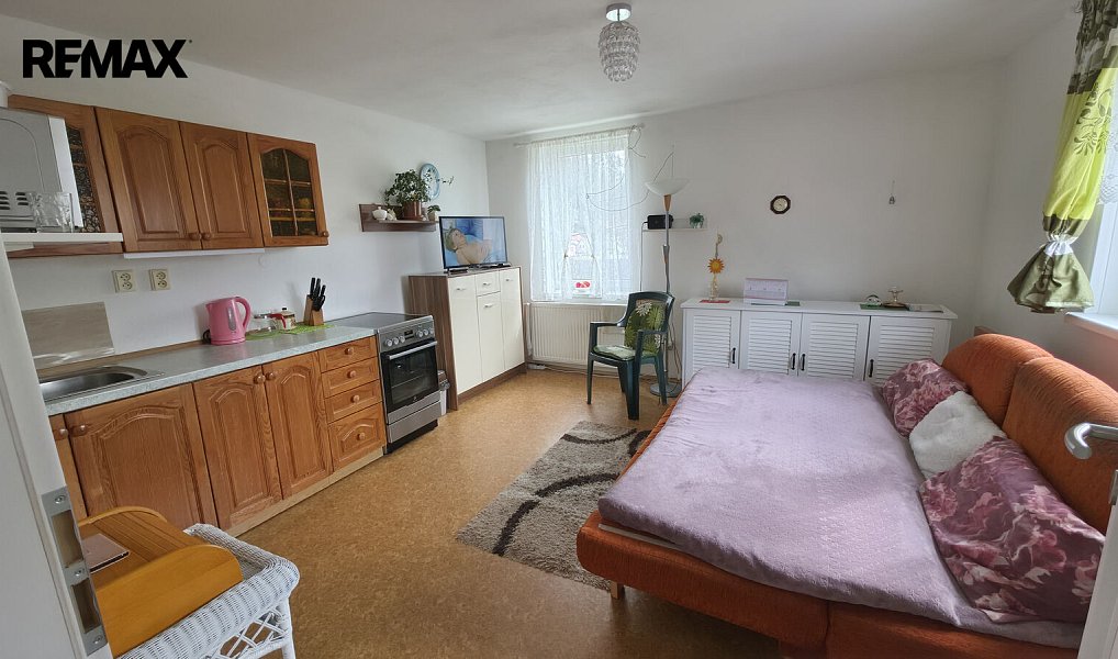 Prodej domu 161 m² s pozemkem 383 m², Dlouhomilov – náhled fotky 3