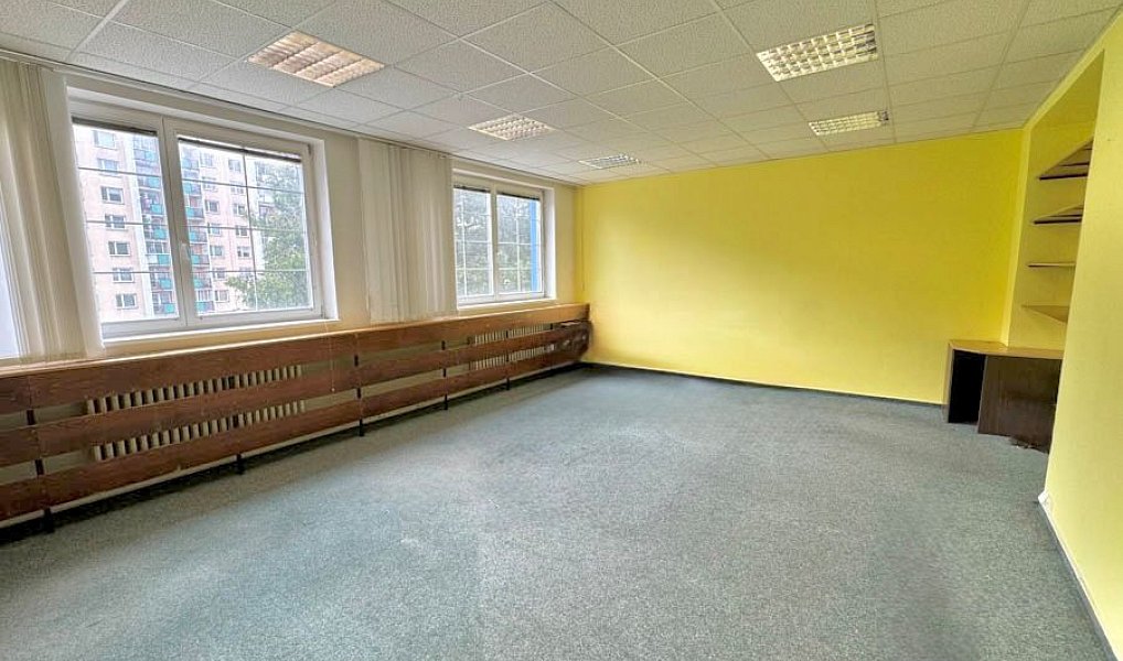 Pronájem kanceláře 36 m², Vsetín – náhled fotky 3