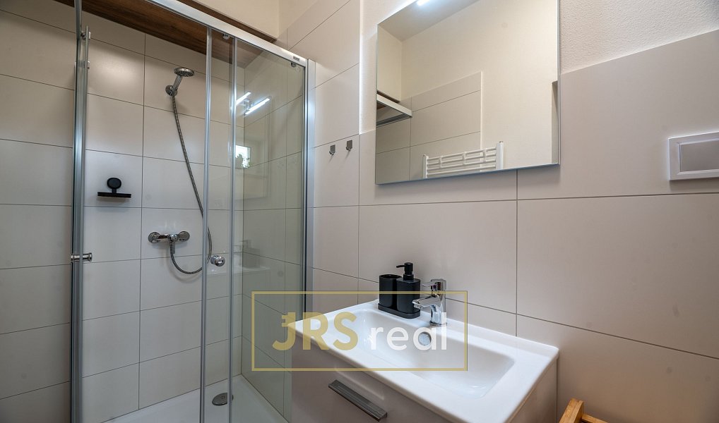 Pronájem bytu 1+kk 23 m², Uherský Ostroh – náhled fotky 4