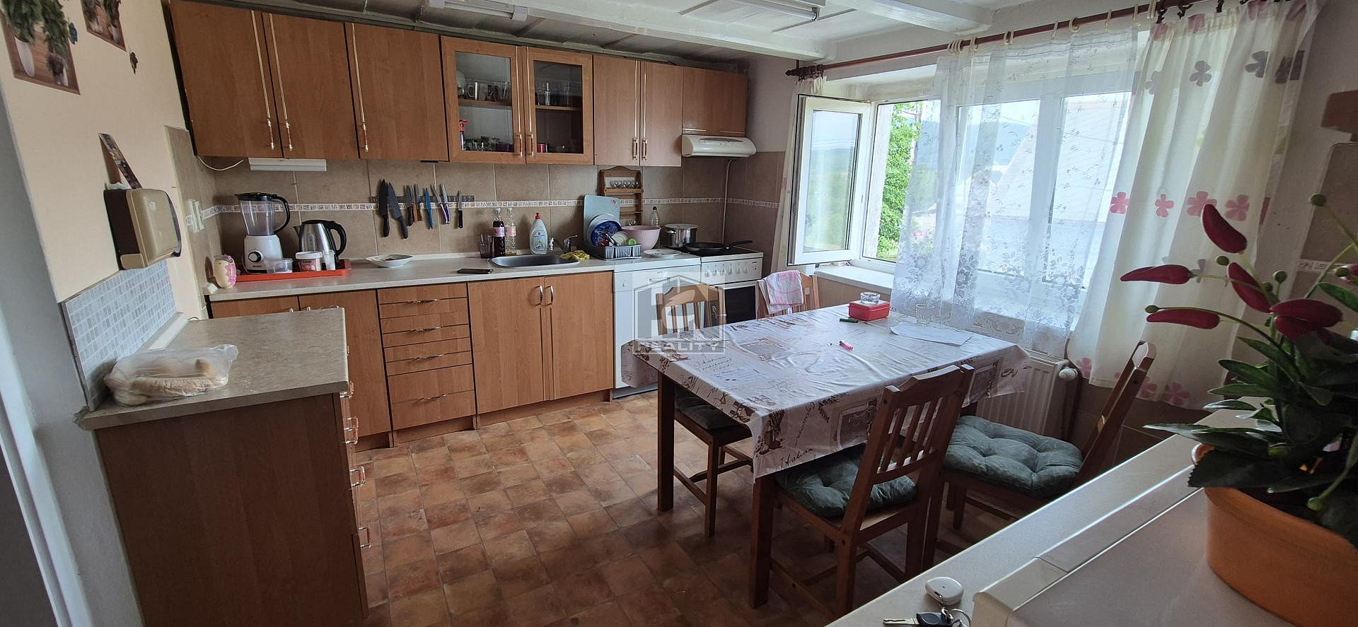 Prodej domu 378 m² s pozemkem 1 507 m² – fotografie 4