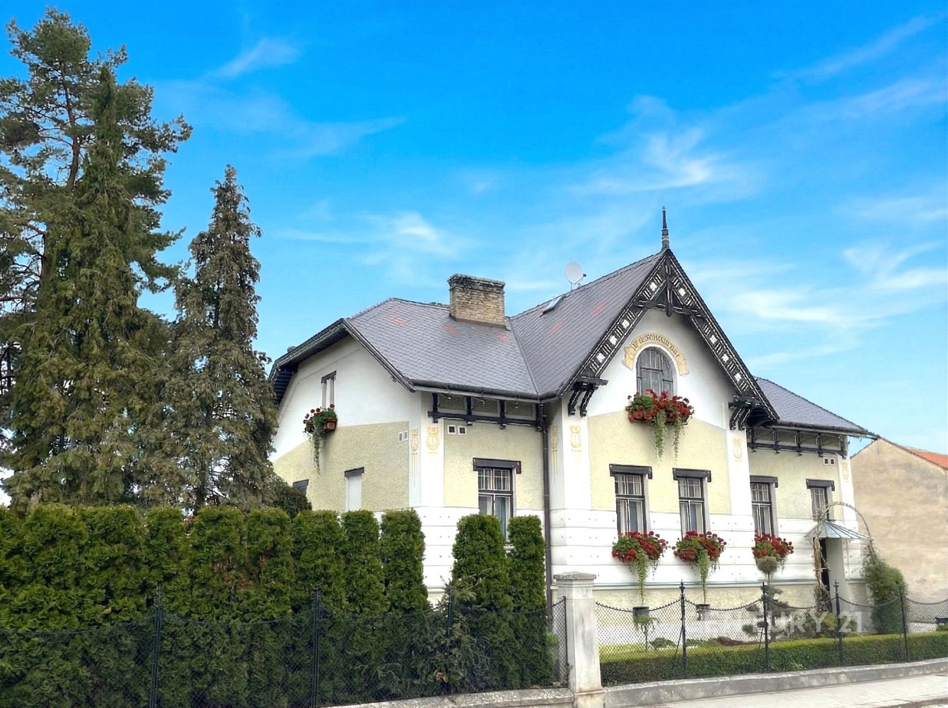 Prodej domu 297 m² s pozemkem 1 287 m²