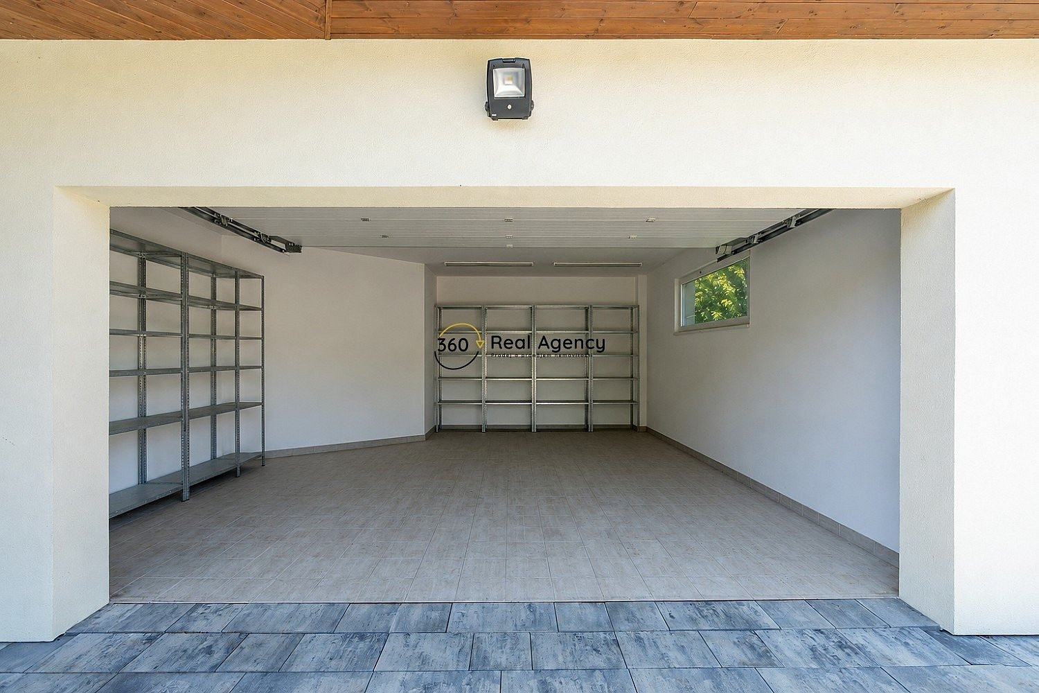 Prodej domu 214 m² s pozemkem 1 240 m² – fotografie 4
