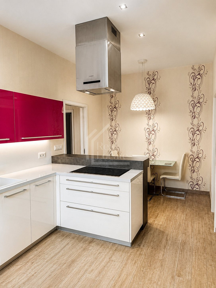 Pronájem bytu 3+1 95 m² – fotografie 2