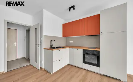 Pronájem bytu 1+kk 24 m², Topolová, Milovice - Mladá, okres Nymburk