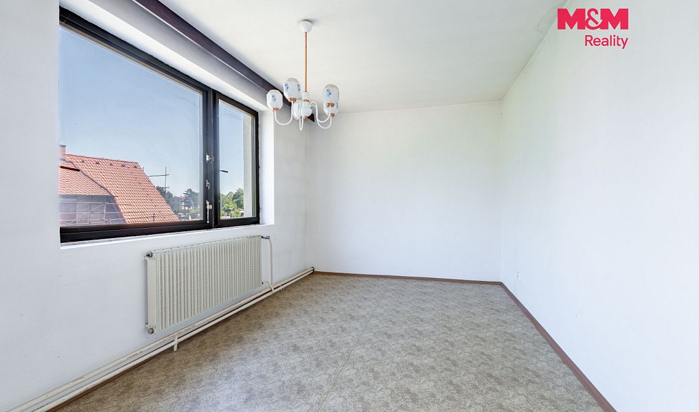 Prodej domu 180 m² s pozemkem 466 m², Chvaletice – náhled fotky 18