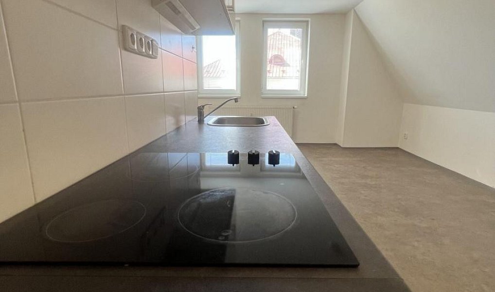 Pronájem bytu 2+kk 51 m², Klášterec nad Ohří – náhled fotky 2