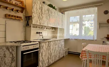 Prodej bytu 3+1 72 m², Školní, Teplá, okres Cheb