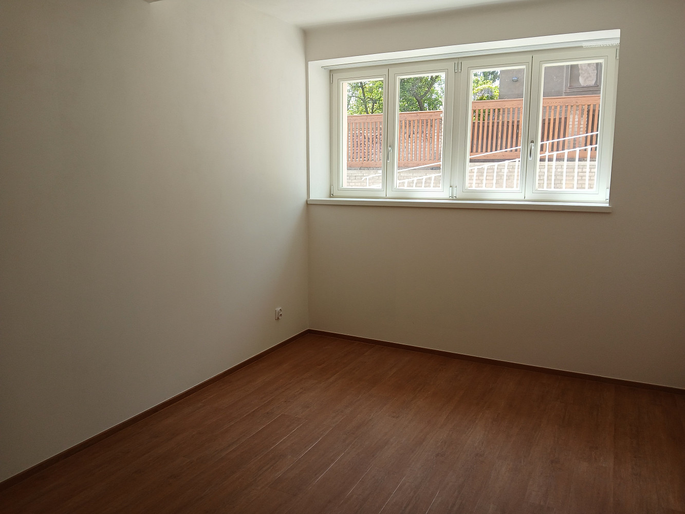 Pronájem bytu 2+kk 49 m² – fotografie 2