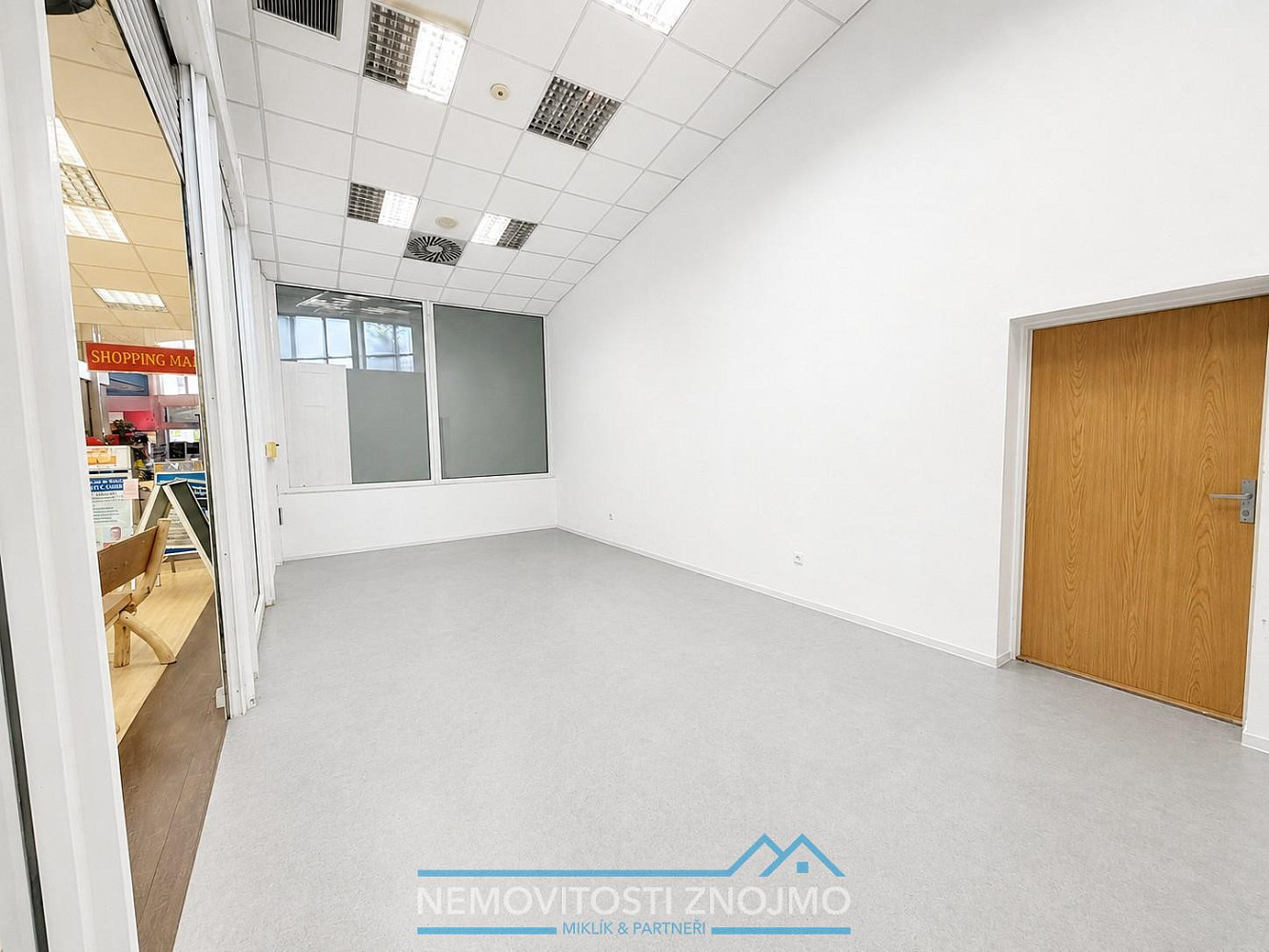 Pronájem obchodních prostor 46 m² – fotografie 5