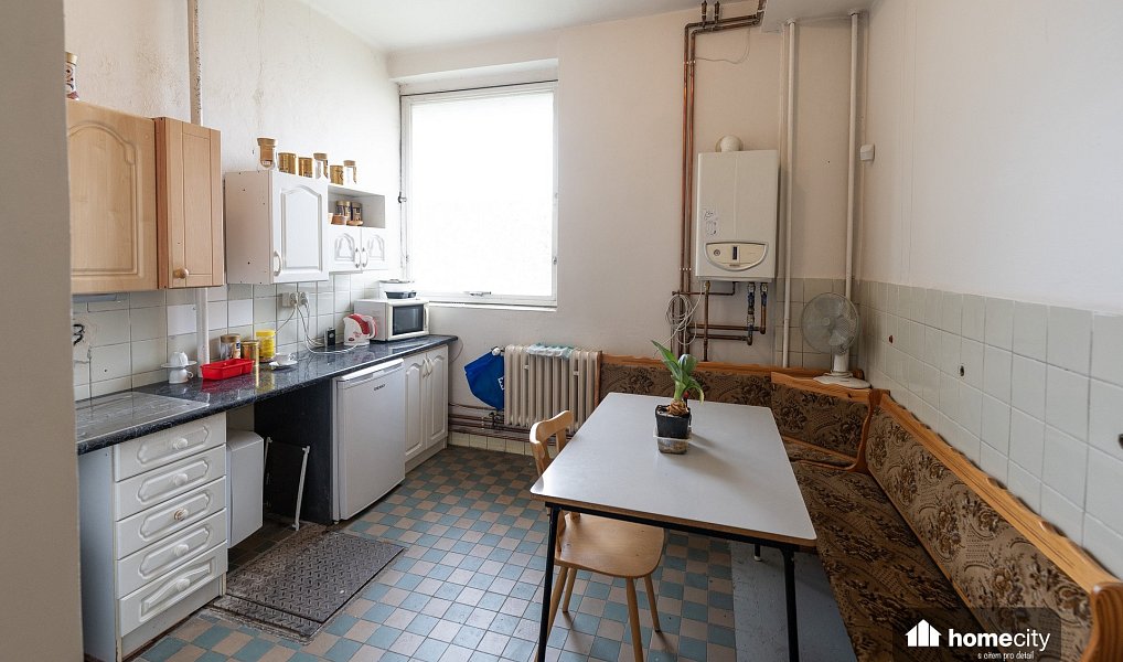 Prodej ubytovacího objektu 1 660 m², Hradec Králové – náhled fotky 24