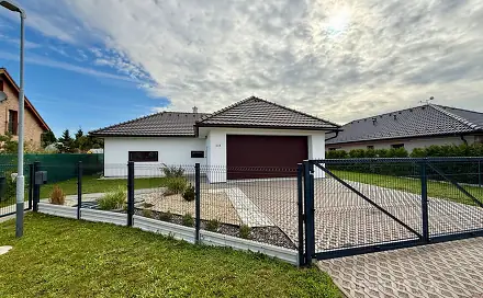 Prodej domu 99 m² s pozemkem 822 m², Petrovice, okres Blansko