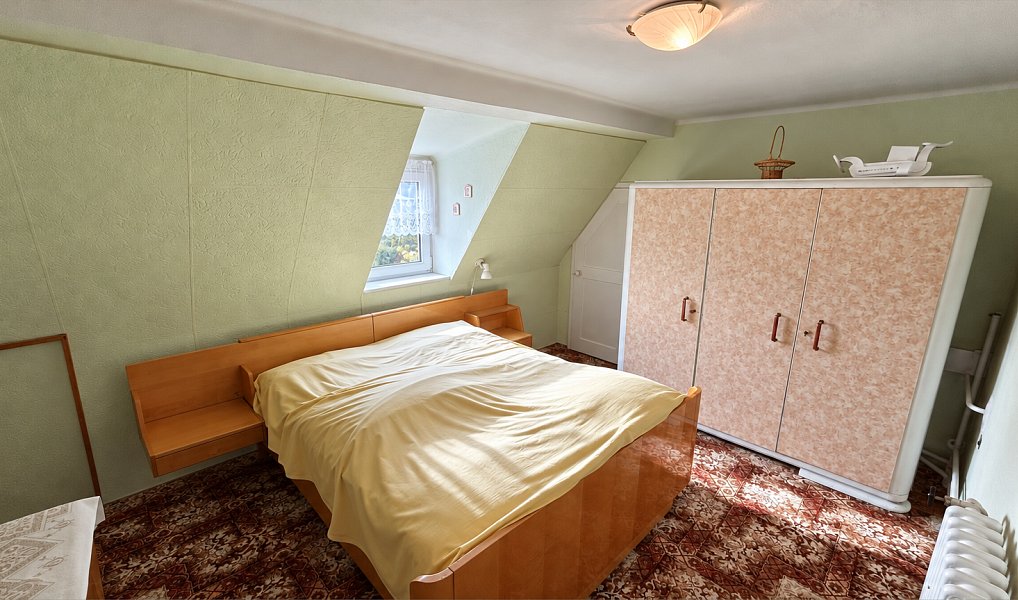 Prodej domu 151 m² s pozemkem 771 m², Žlutice – náhled fotky 8