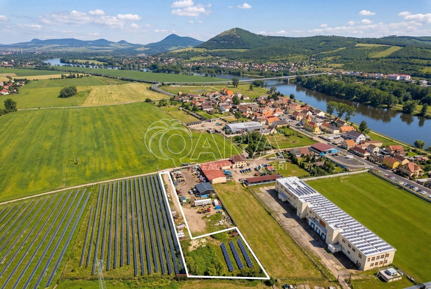 Prodej komerčního pozemku 2 769 m²