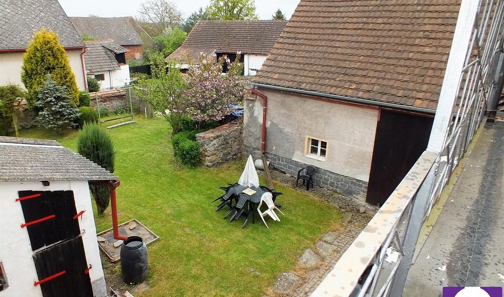 Prodej domu 422 m² s pozemkem 2 370 m², Zalužany – náhled fotky 15