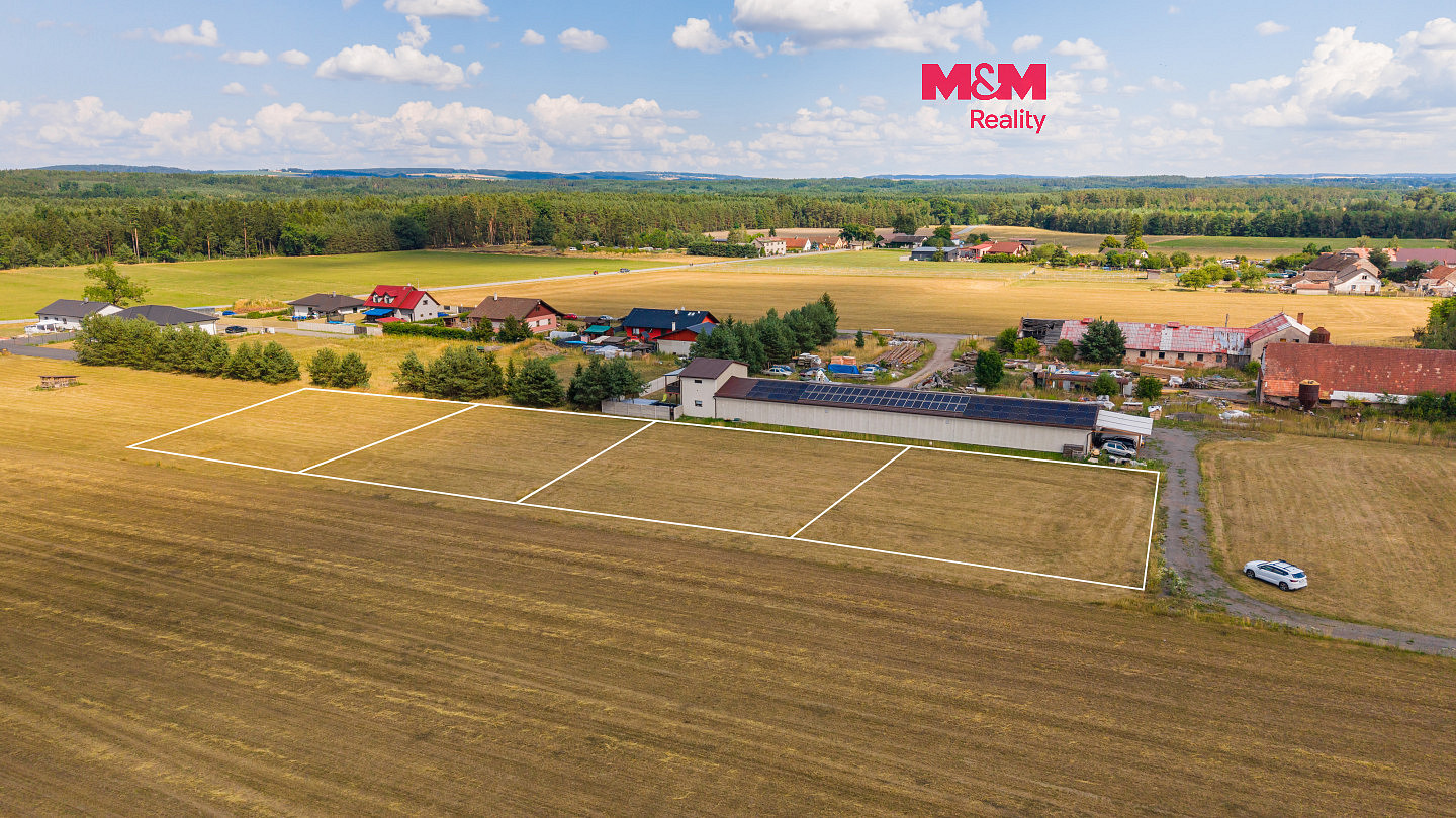Prodej stavebního pozemku 879 m²