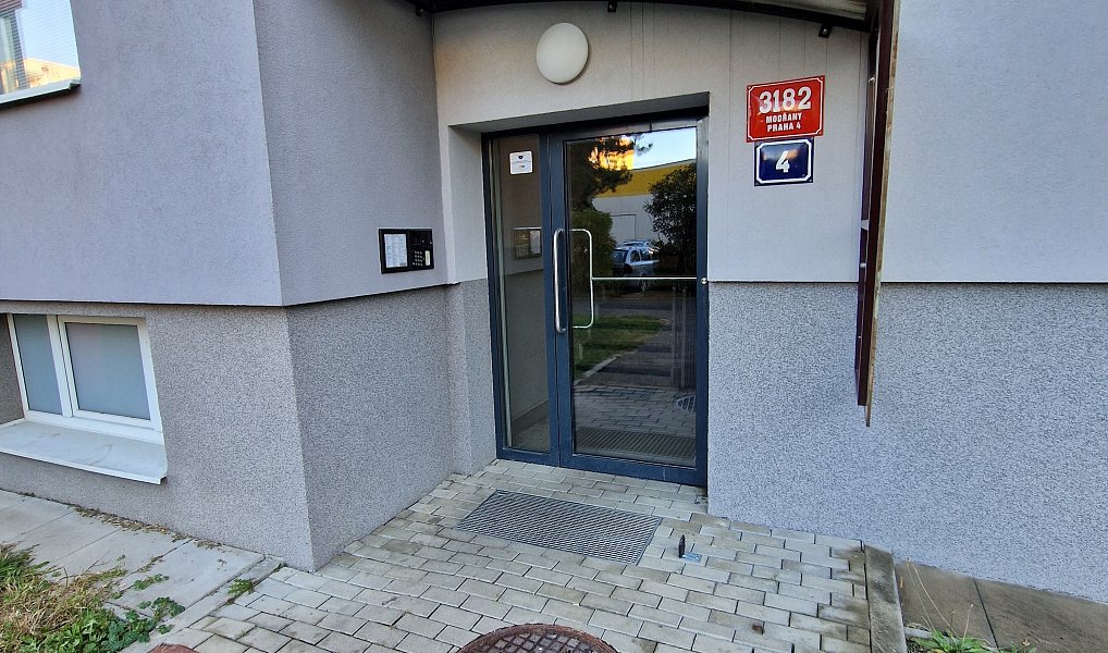 Prodej bytu 2+1 56 m², Praha – náhled fotky 3