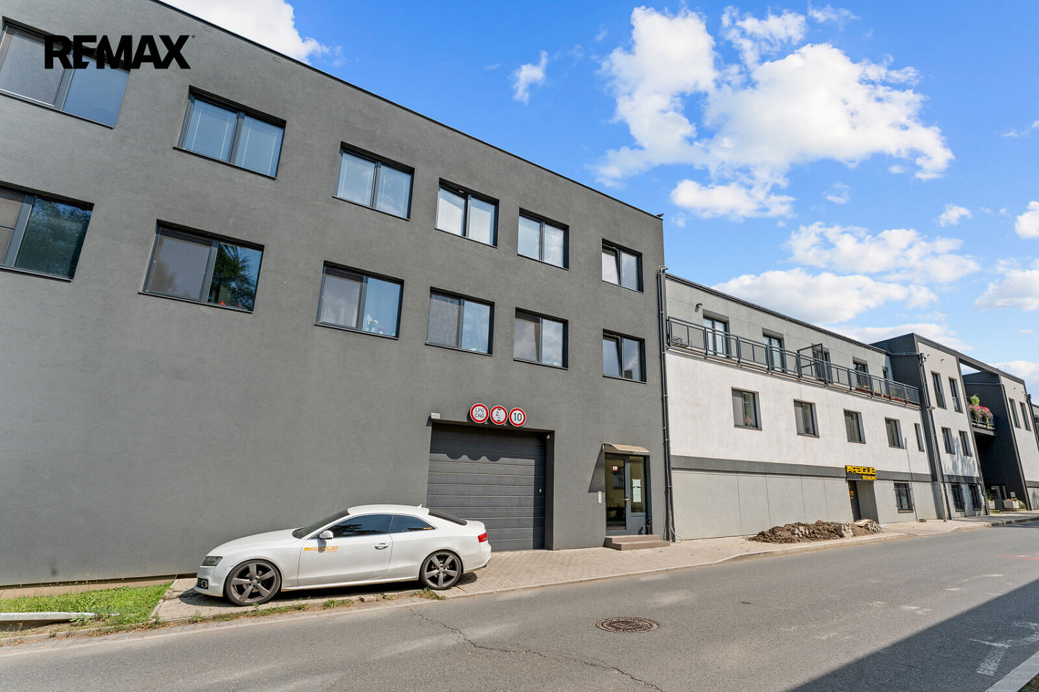Prodej bytu 1+kk 29 m² – fotografie 2