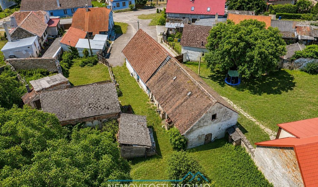 Prodej domu 200 m² s pozemkem 463 m², Vracovice – náhled fotky 6