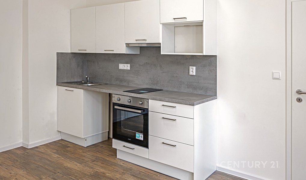 Pronájem bytu 2+kk 41 m², Kladno – náhled fotky 3