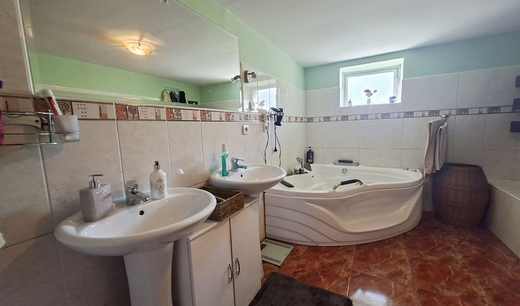 Prodej domu 198 m² s pozemkem 1 504 m², Bohumín – náhled fotky 42