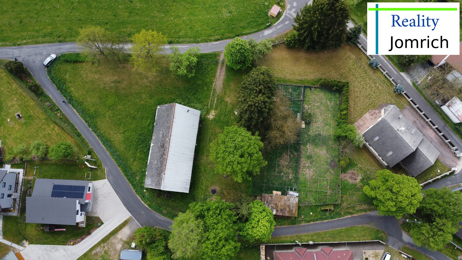 Prodej stavebního pozemku 3 726 m² – fotografie 3