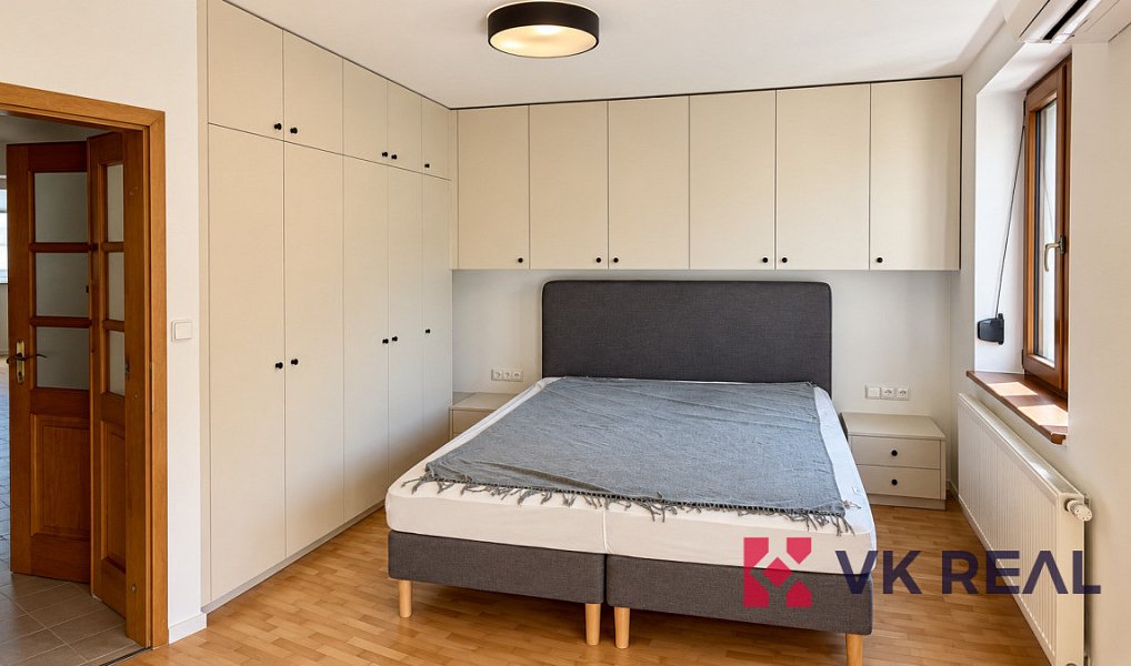 Pronájem bytu 2+kk 61 m², Praha – náhled fotky 7