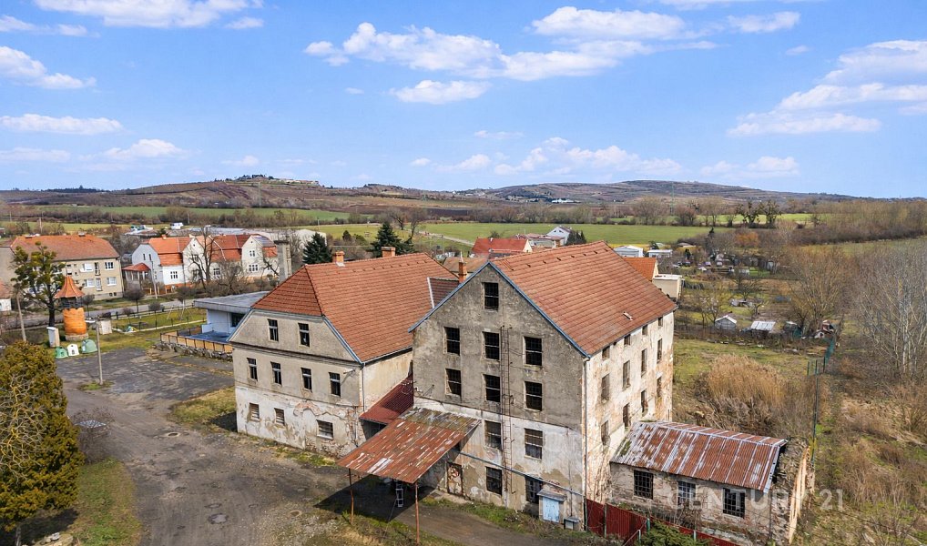 Prodej domu 2 133 m² s pozemkem 6 094 m², Přítluky – náhled fotky 6