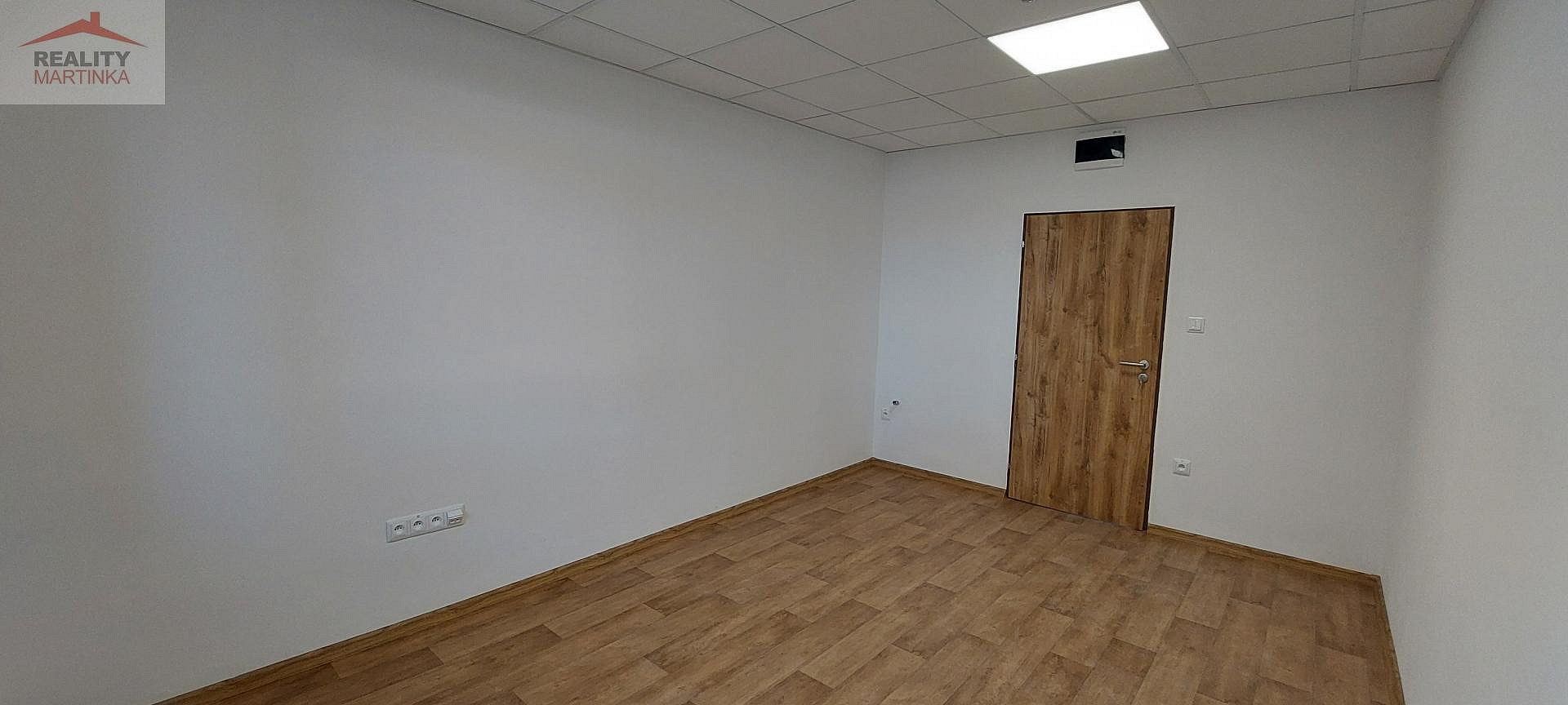 Pronájem kanceláře 15 m² – fotografie 4