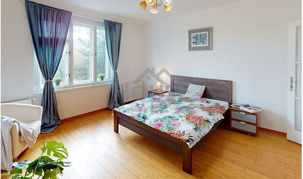 Prodej domu 240 m² s pozemkem 8 000 m², Velvary – náhled fotky 8