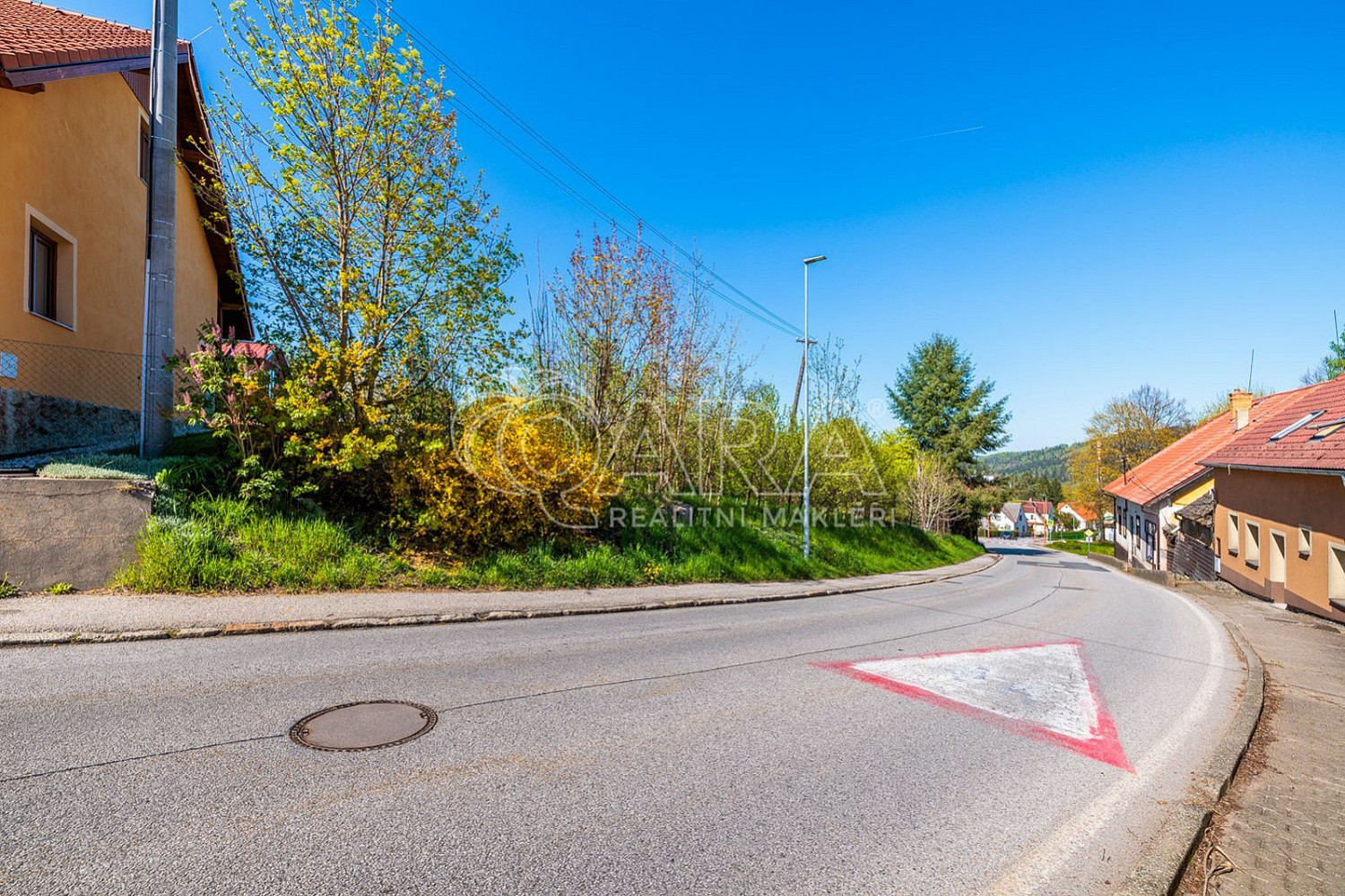 Prodej stavebního pozemku 1 340 m² – fotografie 4
