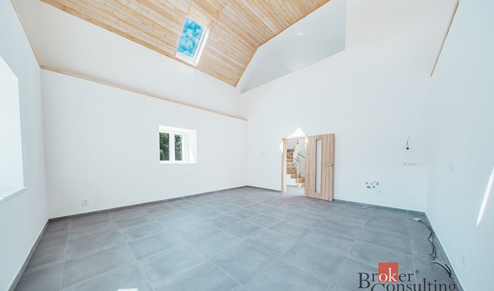 Prodej domu 180 m² s pozemkem 486 m², Stod – náhled fotky 6