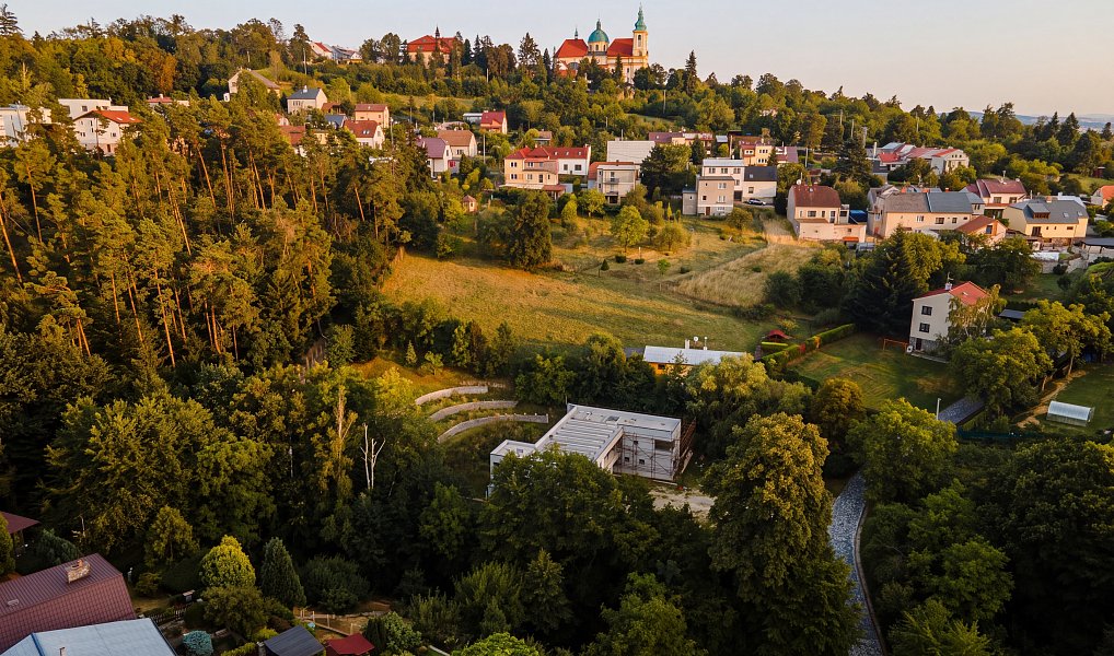 Prodej stavebního pozemku 619 m², Samotišky – náhled fotky 4
