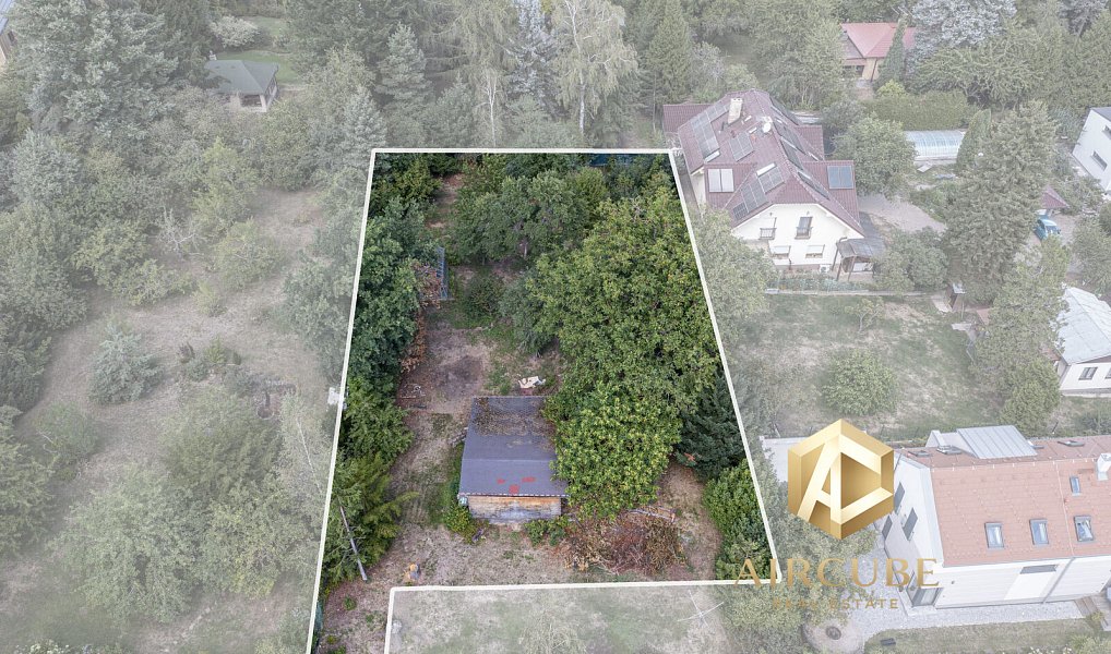 Prodej stavebního pozemku 1 211 m², Kamenice – náhled fotky 13