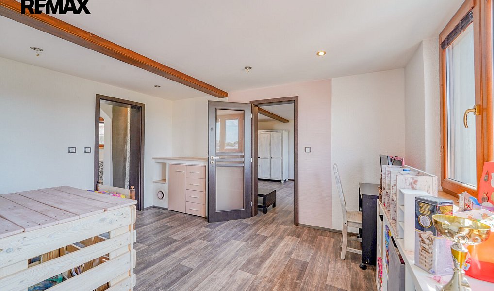Prodej domu 230 m² s pozemkem 1 093 m², Zbůch – náhled fotky 20