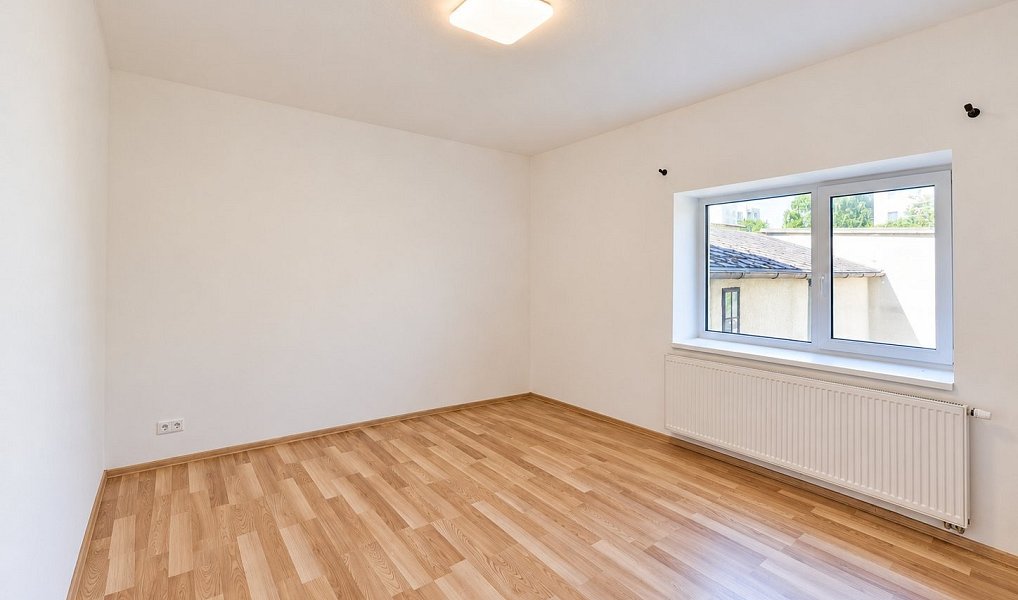 Pronájem bytu 3+1 81 m², České Budějovice – náhled fotky 3