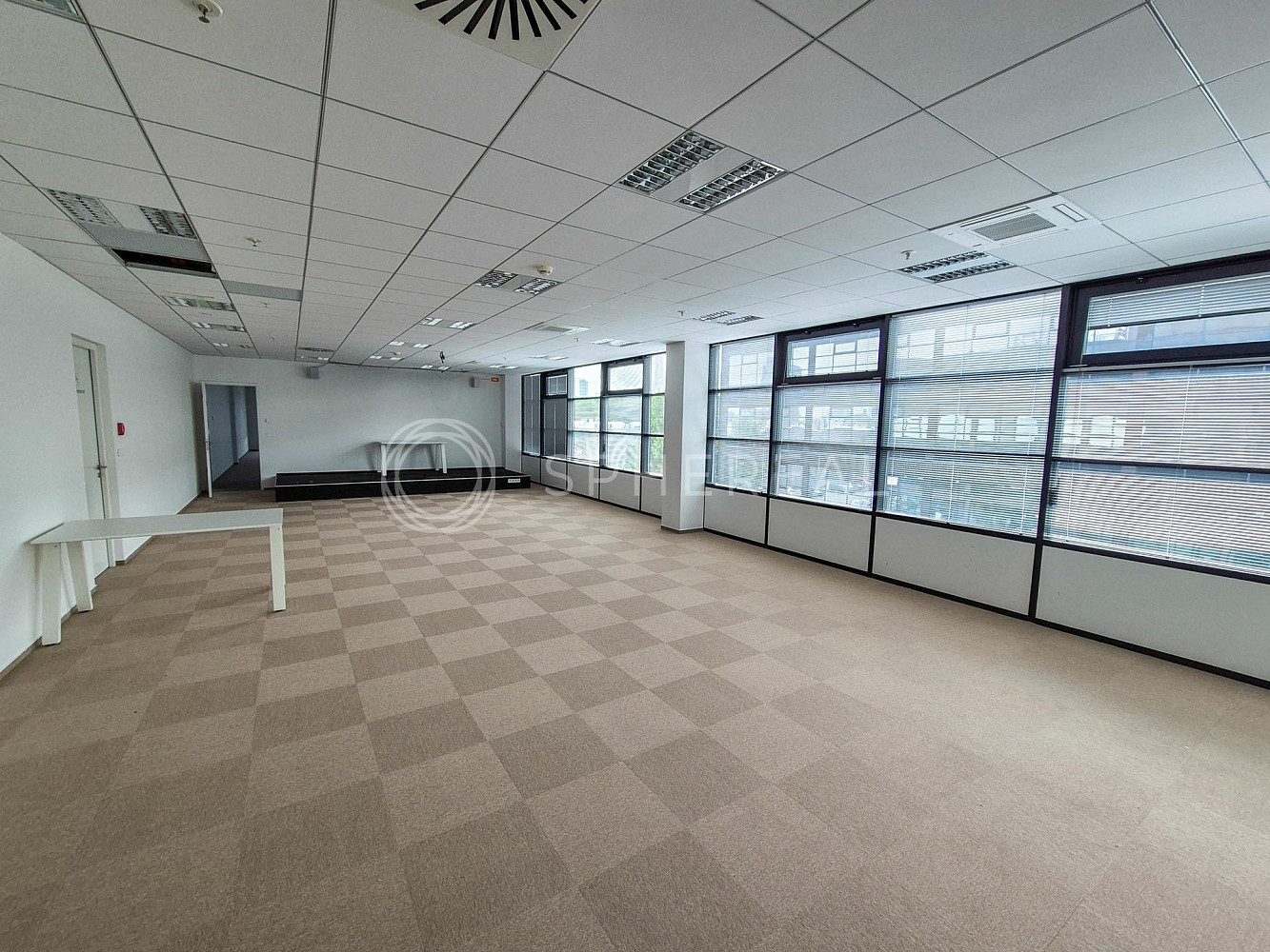 Pronájem kancelářského prostoru o ploše 1233 m² v širším centru Brna – pohled 3
