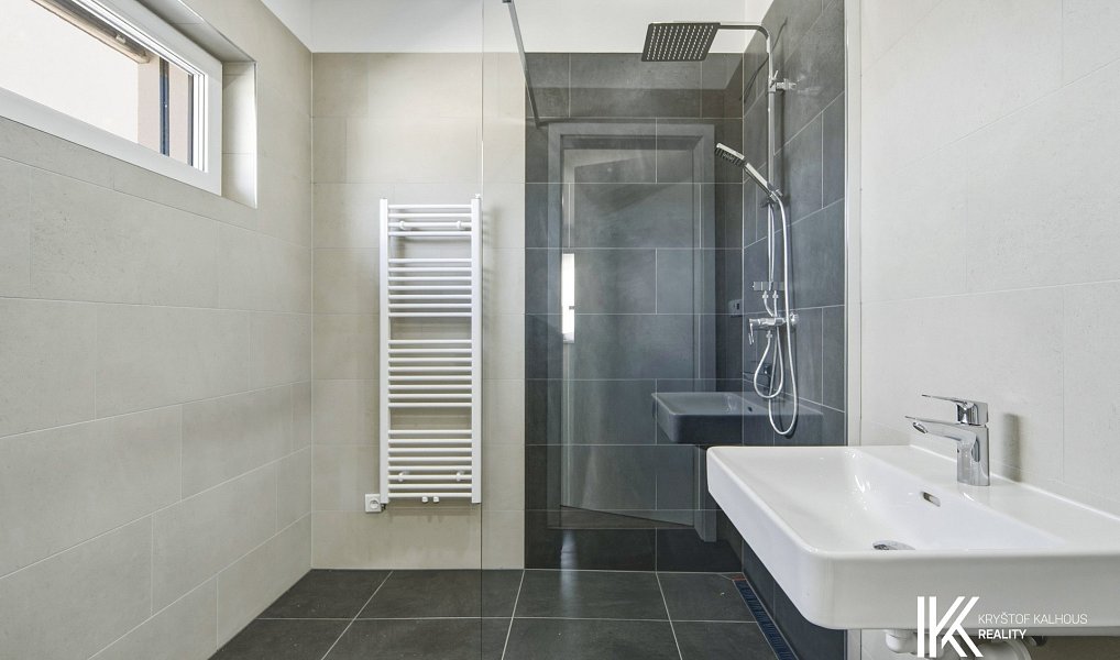 Prodej domu 105 m² s pozemkem 482 m², Pardubice – náhled fotky 11