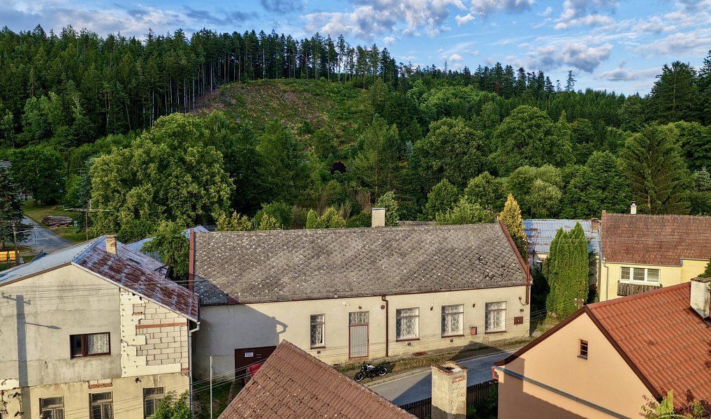 Prodej kanceláře 200 m², Rozstání – náhled fotky 2