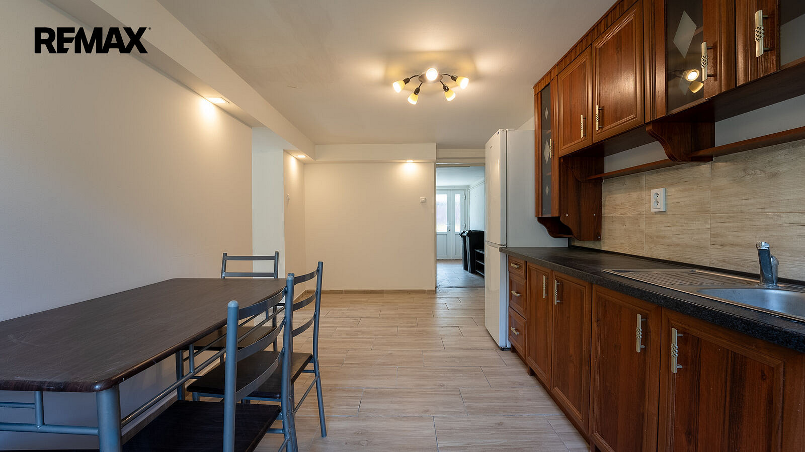 Prodej domu 150 m² s pozemkem 1 024 m² – fotografie 3