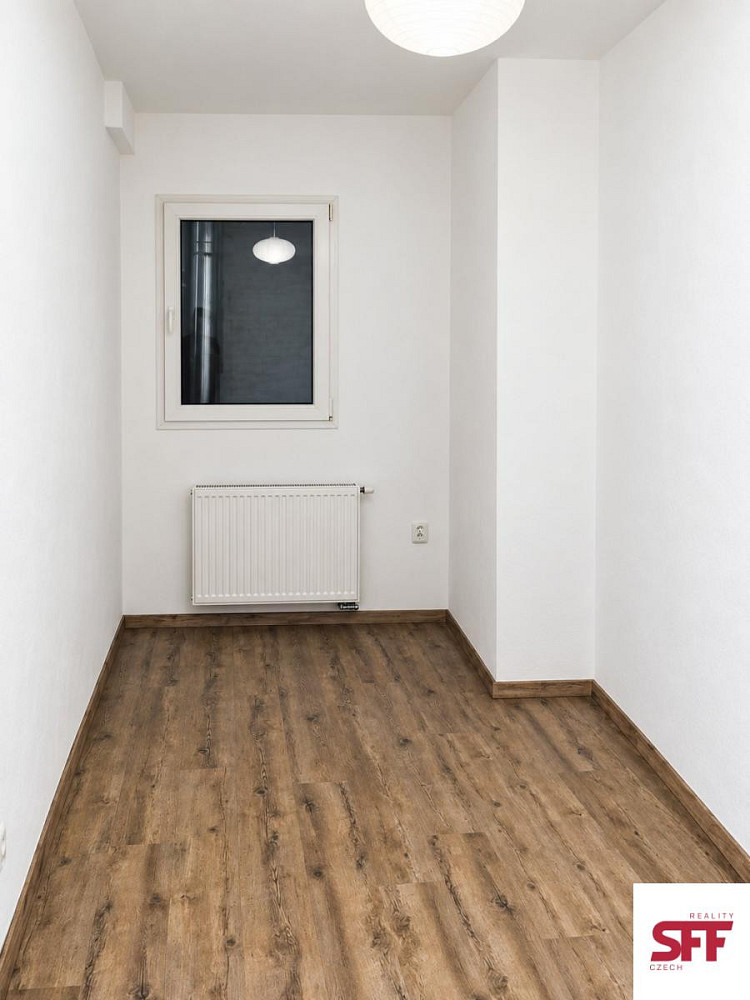 Pronájem bytu 2+kk 43 m² – fotografie 3