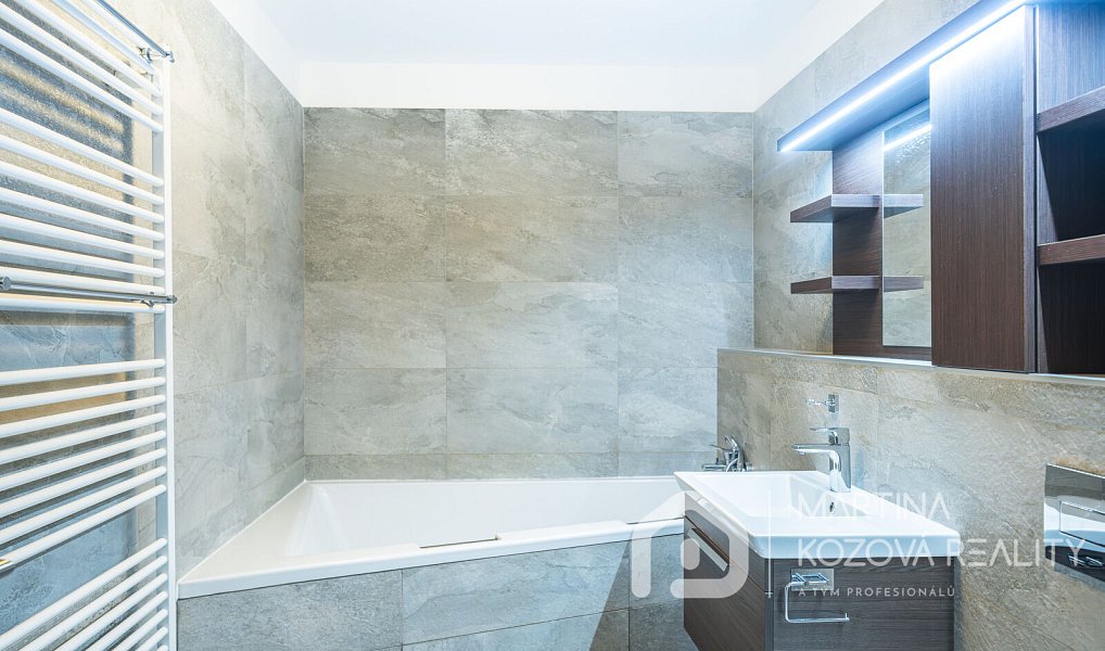 Pronájem bytu 2+kk 59 m², Praha – náhled fotky 32