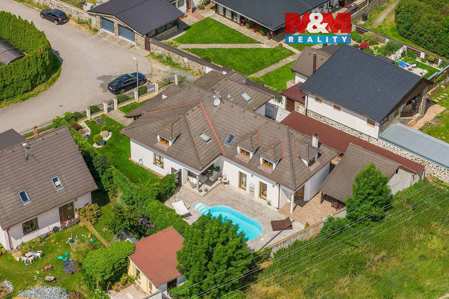 Prodej domu 360 m² s pozemkem 667 m²