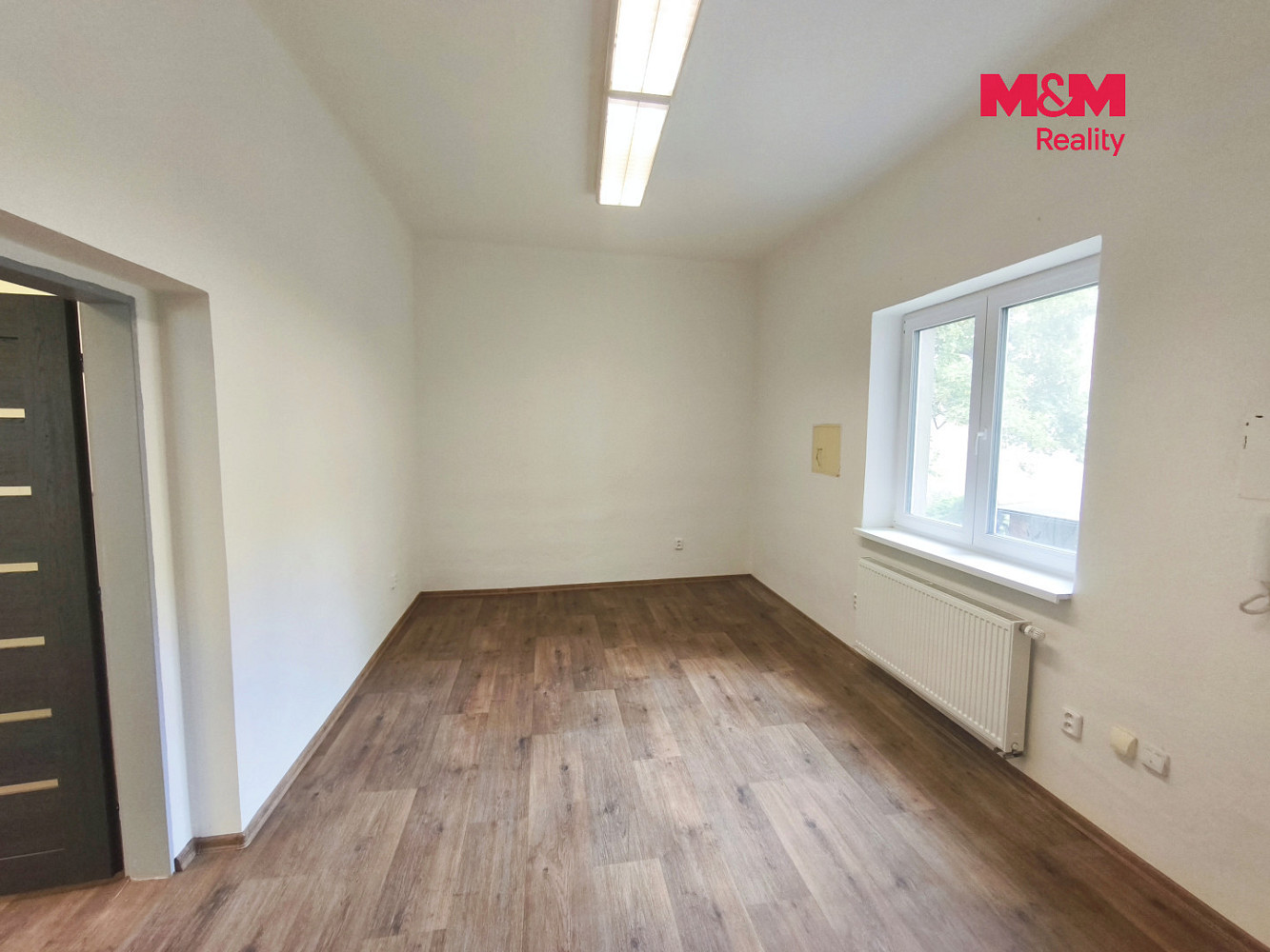 Pronájem kanceláře 80 m² – fotografie 3