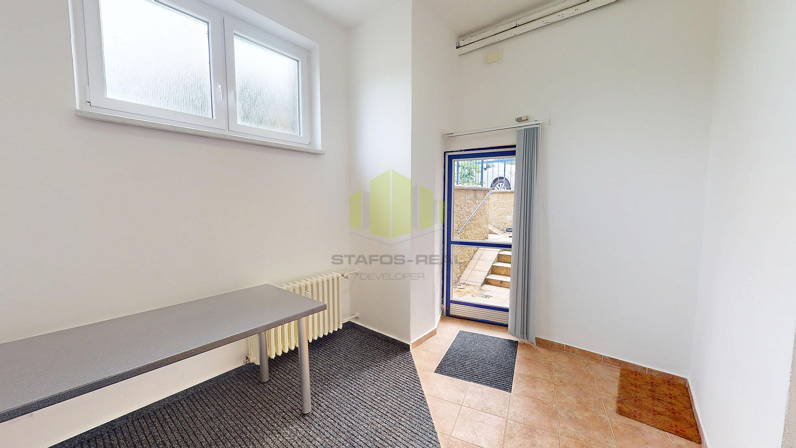 Pronájem obchodních prostor 115 m² – fotografie 2