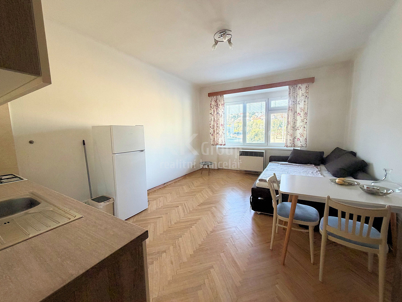 Pronájem bytu 1+kk 27 m²
