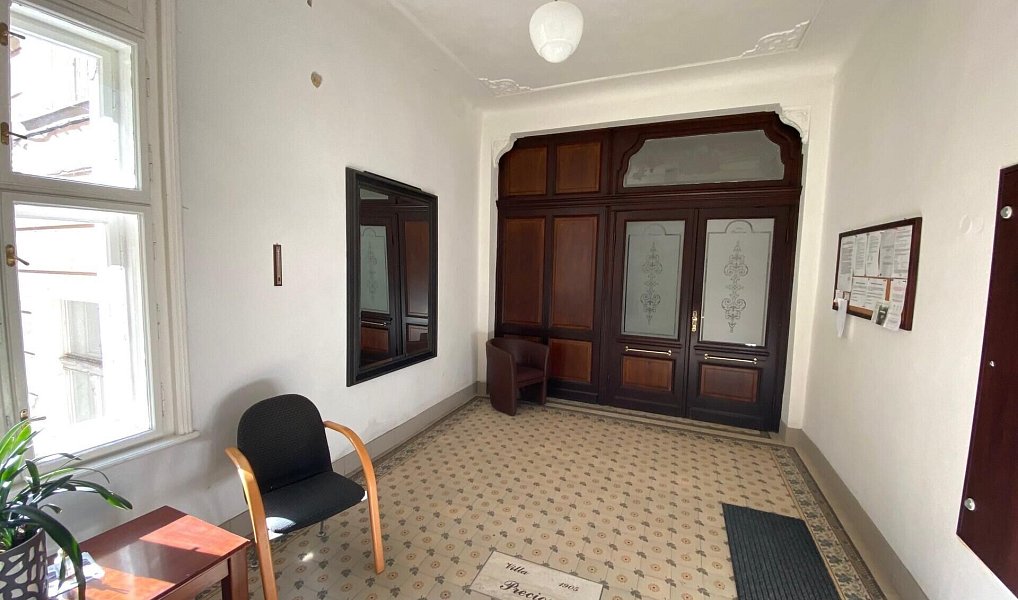 Prodej bytu 3+kk 74 m², Karlovy Vary – náhled fotky 2