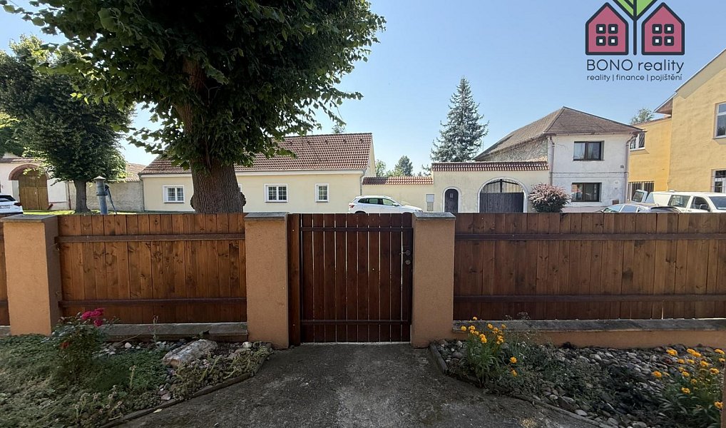 Prodej domu 230 m² s pozemkem 939 m², Záluží – náhled fotky 12