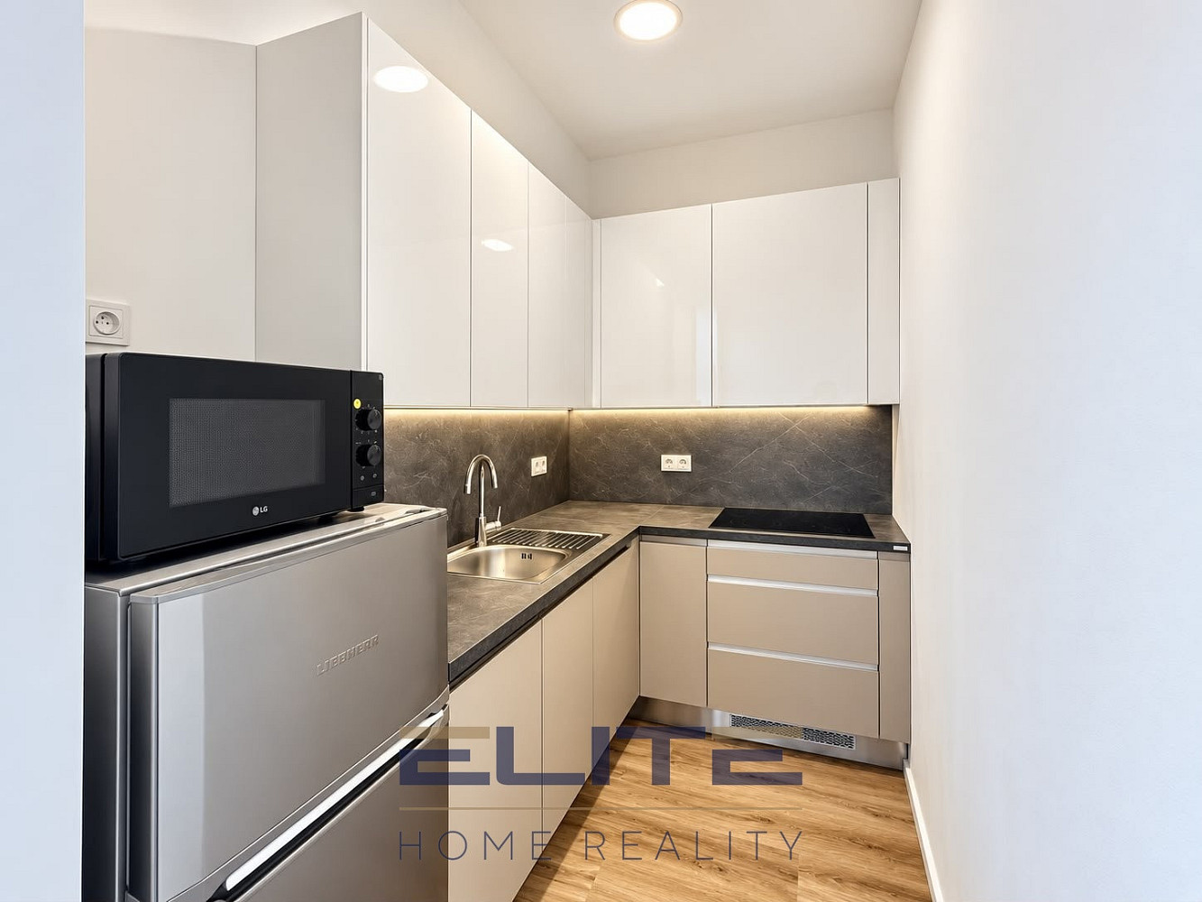 Pronájem bytu 2+kk 33 m²