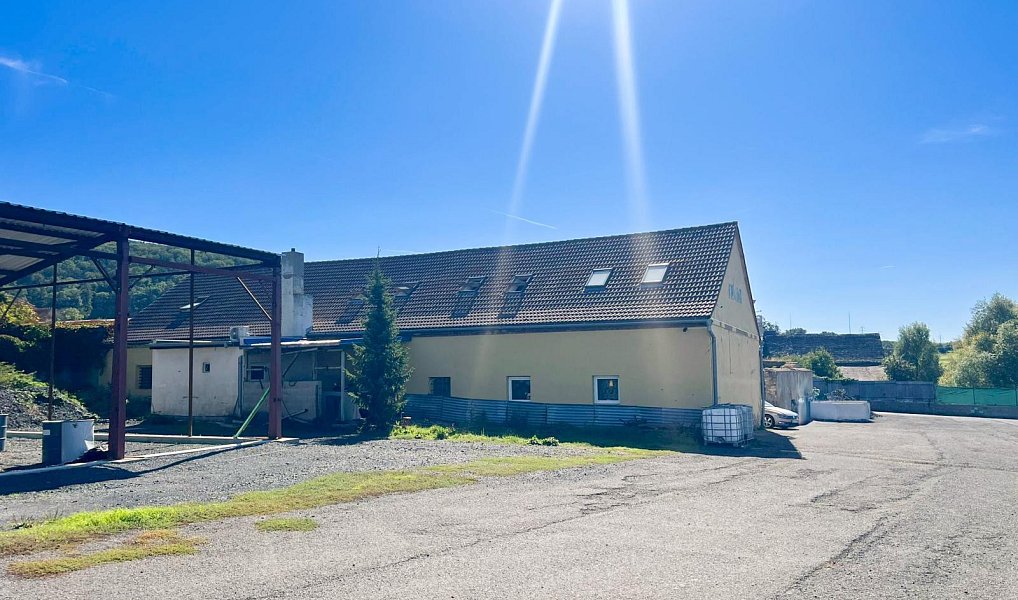 Prodej domu 244 m² s pozemkem 1 483 m², Hrobčice – náhled fotky 24