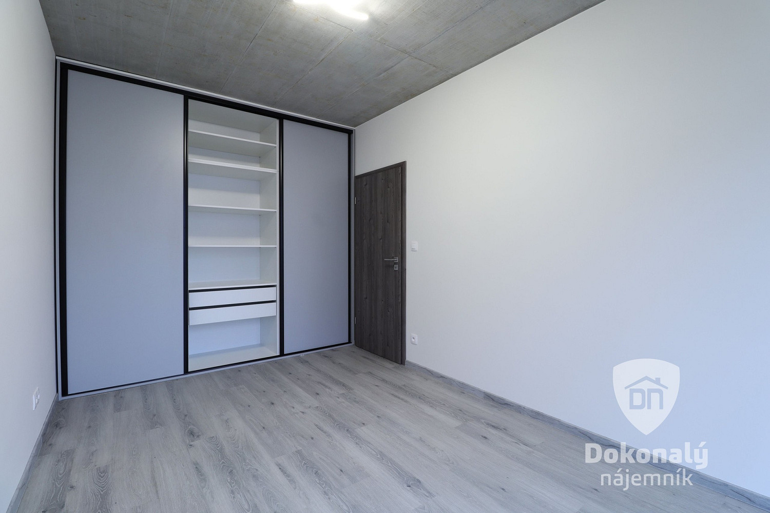 Pronájem bytu 2+kk 49 m² - Widok 3